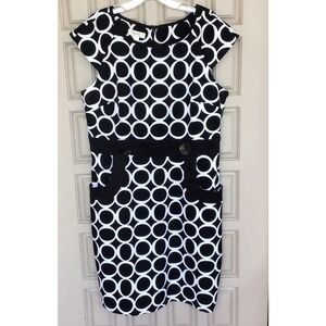 Dressbarn Dress Sz16 B/W Geometric Self-Belt Pockets Knee Length Pre-Owned